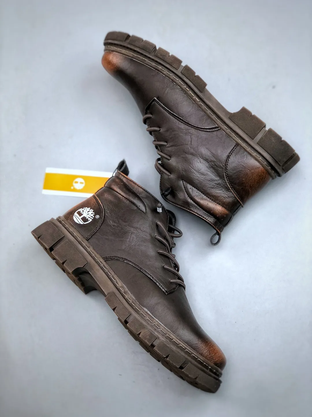 Local pick-up💰 520 supports store Timberland/Timberland classic 25ss new high-top (plus velvet) classic re-creation, brand new upgrade, Guangdong factory quality, original box and original packaging. The fabric is made of Italian top-grade frosted cowhide, with anti-odor and anti-corrosion genuine leather latex insoles to give you a perfect wearing experience. High-quality and durable, a must-have for sportsmen. Specially designed to treat those who are not handsome. High-quality and first-class foot feel. Exclusive supply. Official item number: TB23066 Size: 39 40 41 42 43 44